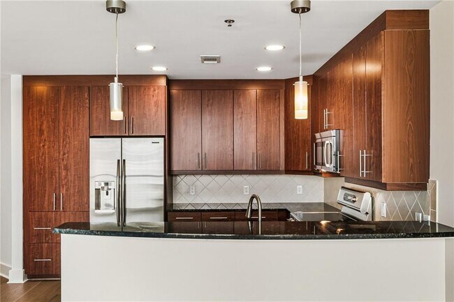 Building Photo - 1080 Peachtree St NE