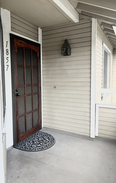 Front door - 1857 W Falmouth Ave