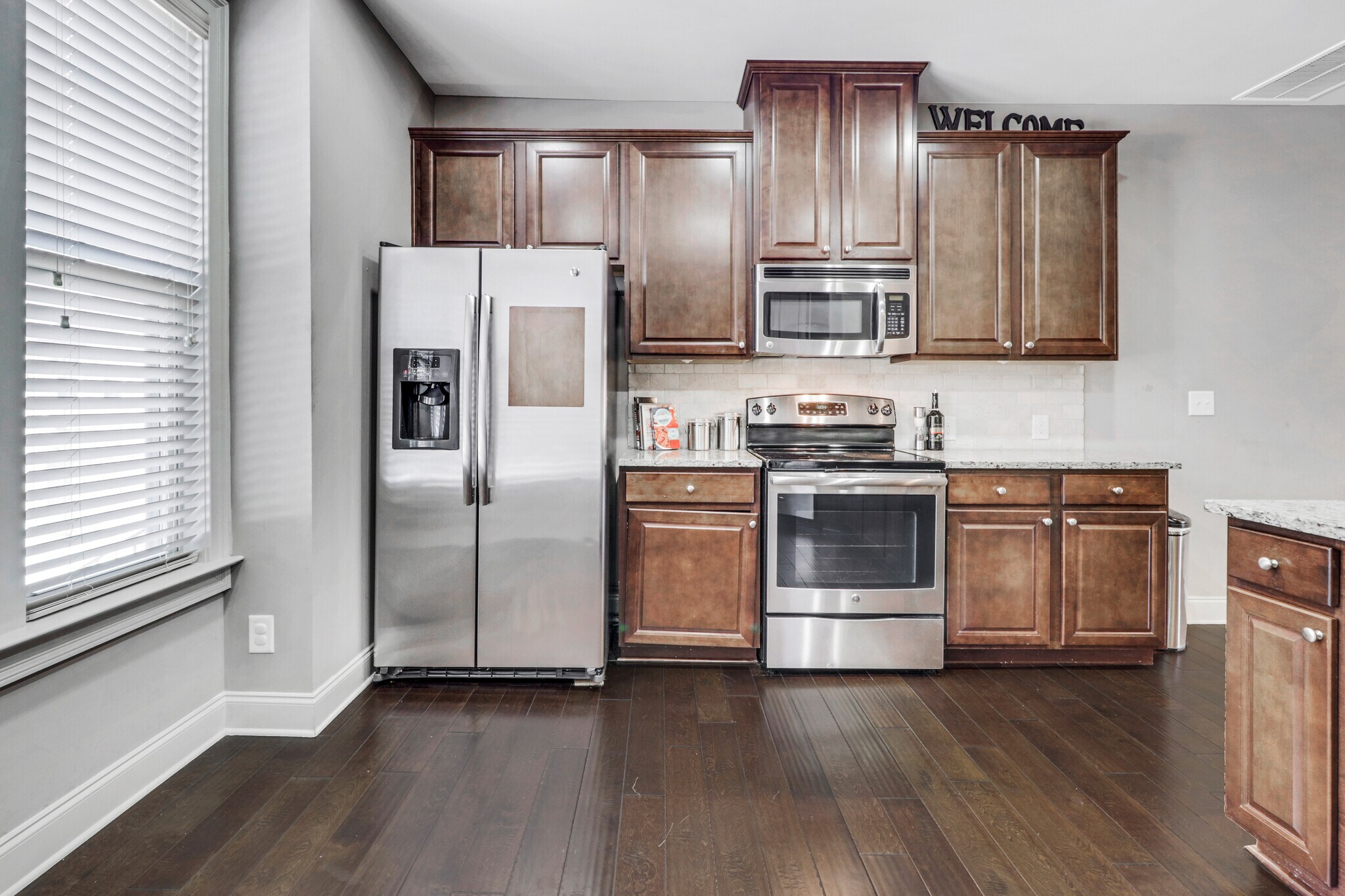 Building Photo - 5084 Whiteoak Ter SE