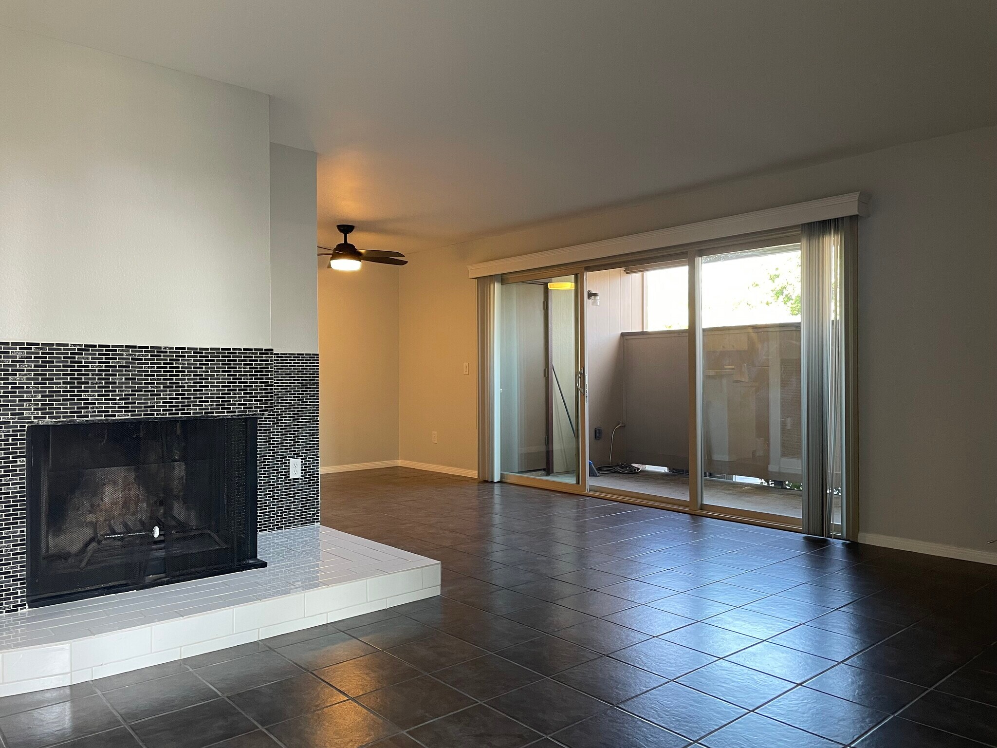 Building Photo - 6510 College Grove Dr