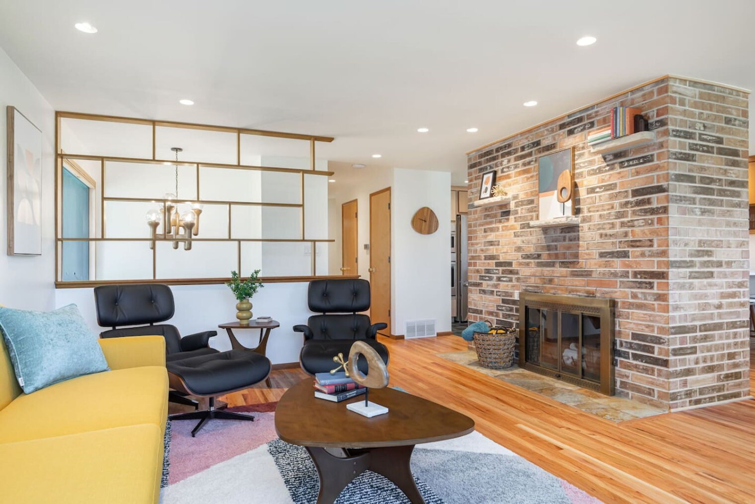 Building Photo - 9740 2nd Ave NW