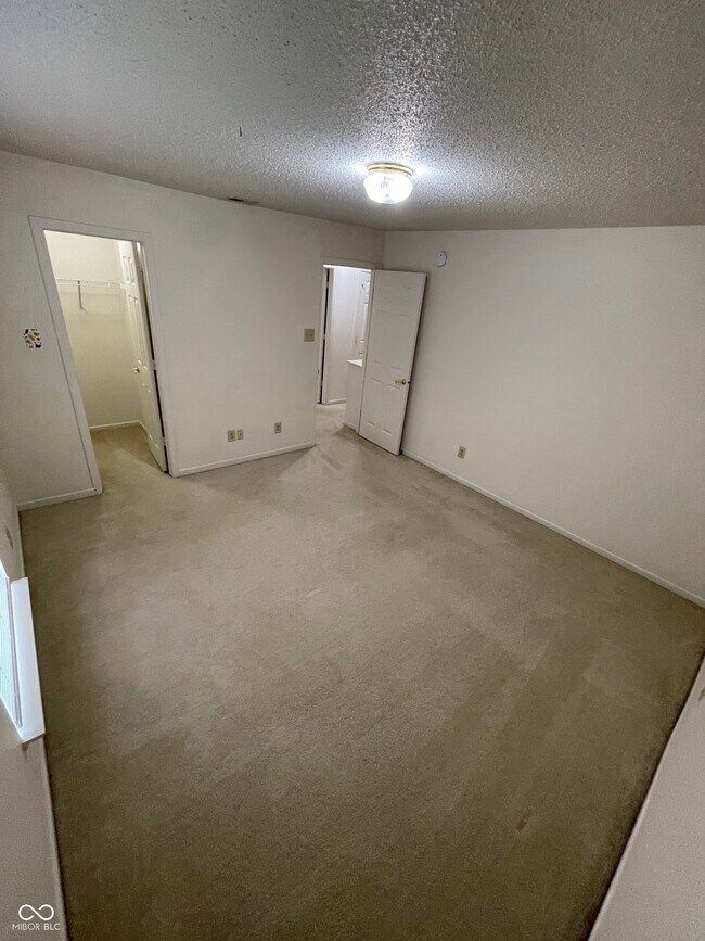 Building Photo - 10403 Bicknell Cir