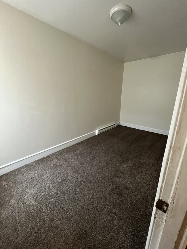 Building Photo - 2947 Kip St