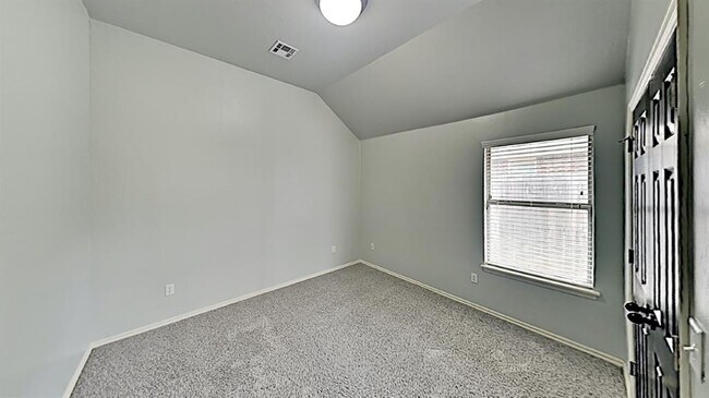Building Photo - 4609 NW 164th Terrace