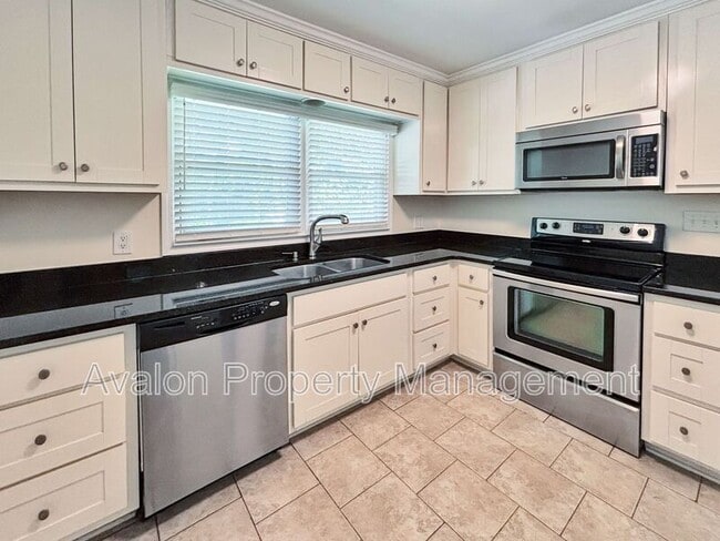 Building Photo - 6058 Harleston Rd NE