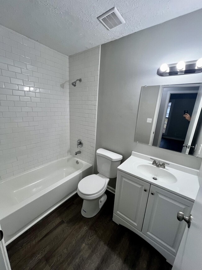 Building Photo - 11409 Deham Dr