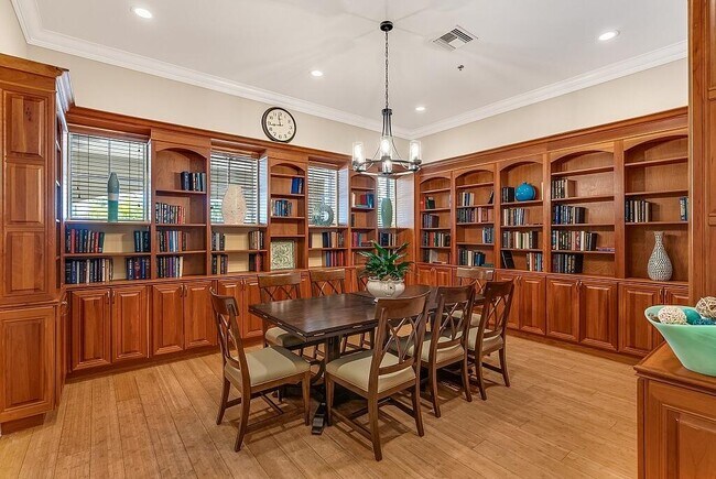 Building Photo - 631 Moondancer Ct