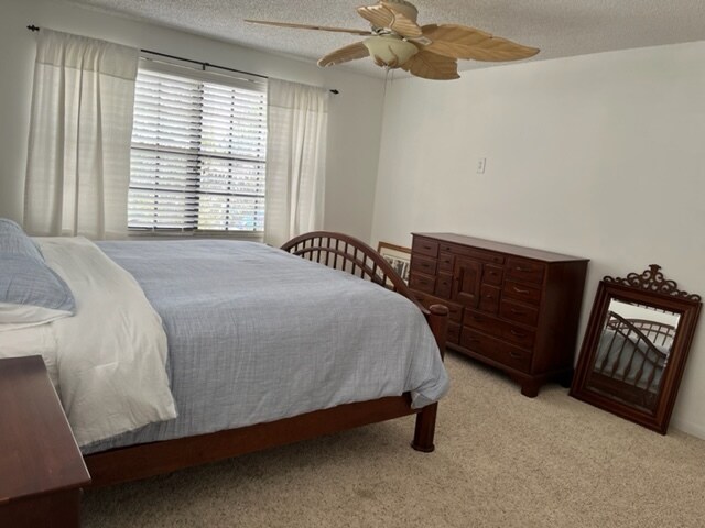 Building Photo - 823 Meadowland Dr
