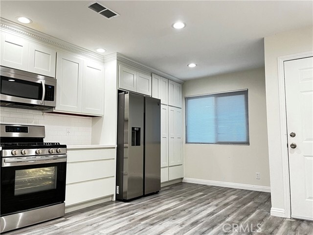 Building Photo - 7631 Amazon Dr