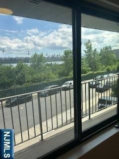 Building Photo - 148 Undercliff Ave