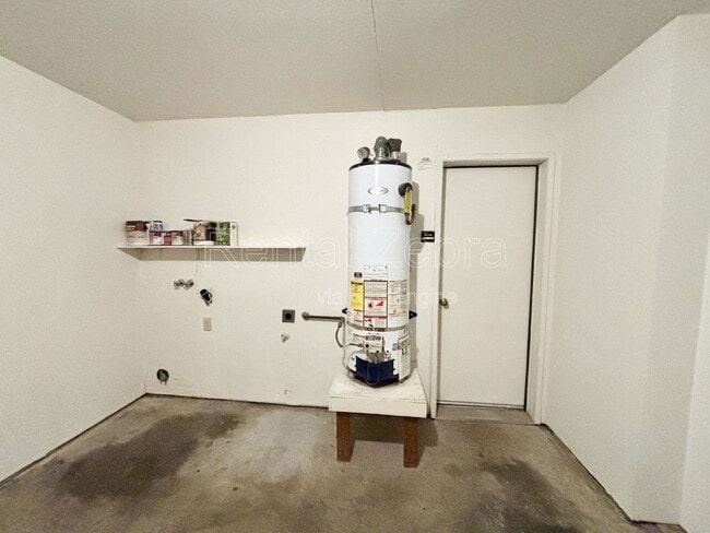 Building Photo - 3072 Colony Park Dr