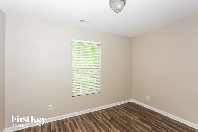 Building Photo - 7120 Sycamore Grove Ct