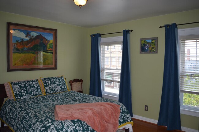 Building Photo - 810 Brandon Ave