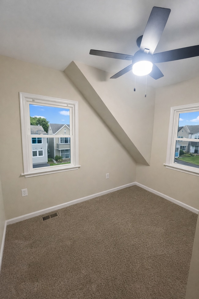 Building Photo - Single Family Home in Sparrows Point!