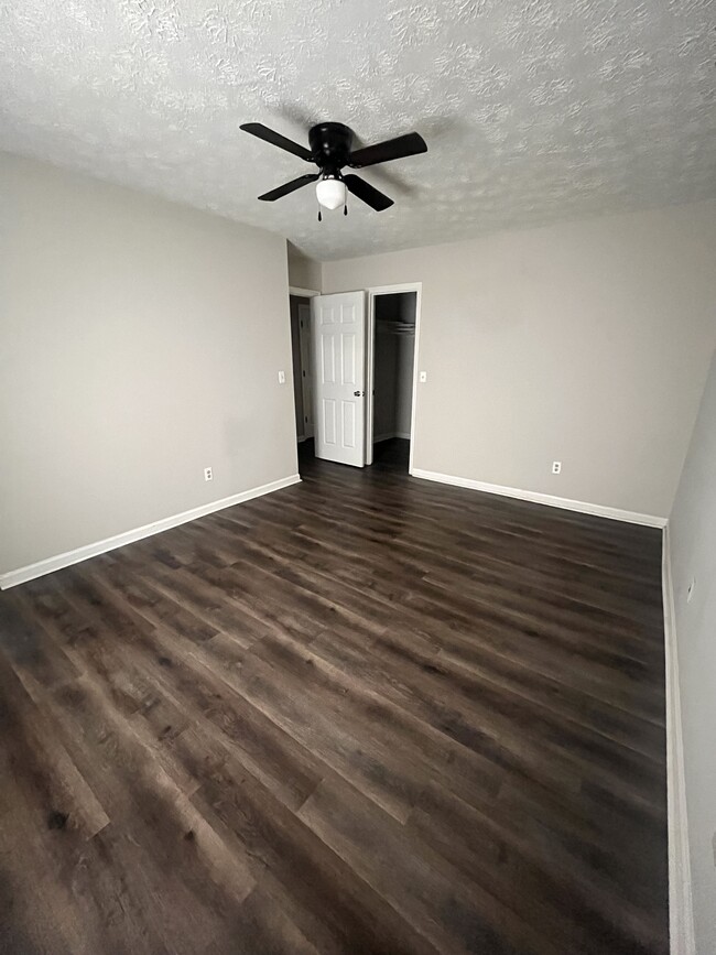 Building Photo - 2121 Briarcliff