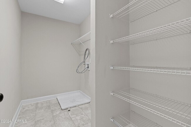 Building Photo - 204 Sandy Springs Rd