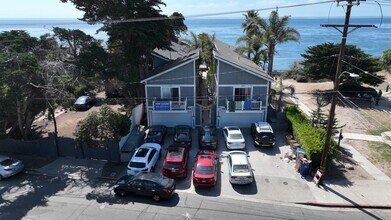 Building Photo - 6597 Del Playa Dr