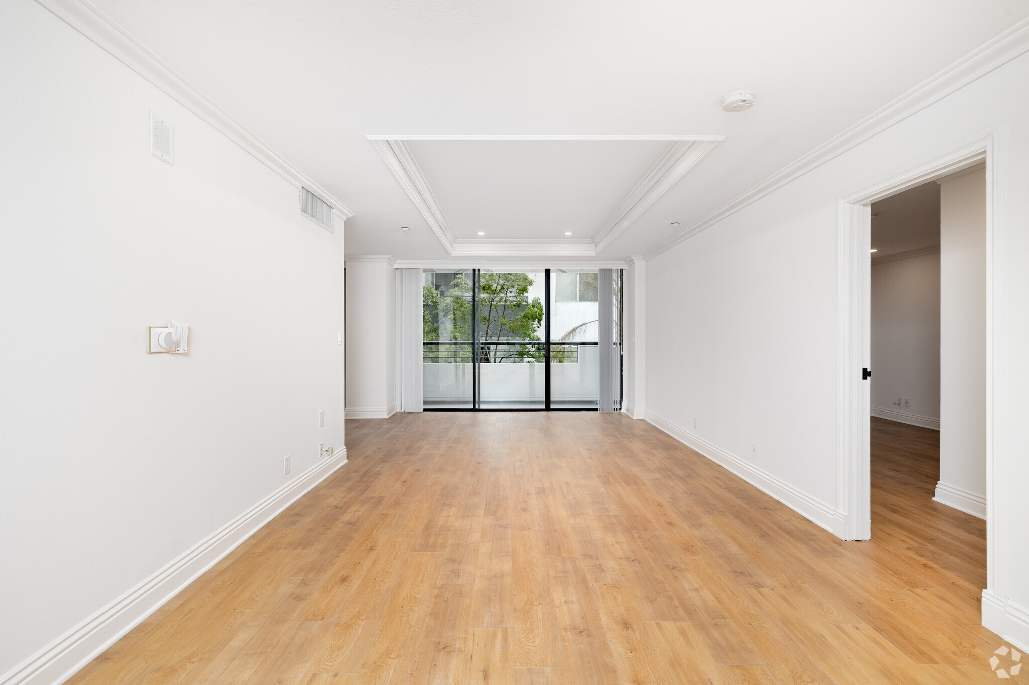 Living Room - 10636 Wilshire - Luxury Doorman Building