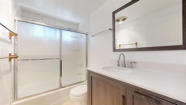 Building Photo - 1210 Amethyst St