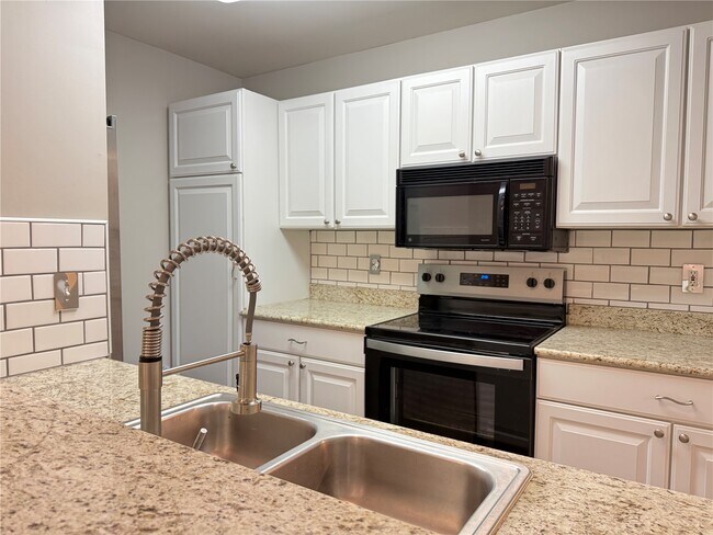 Building Photo - 3605 Tracey Rich Rd