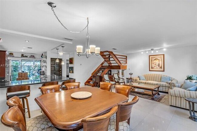 Building Photo - 3430 Torremolinos Ave