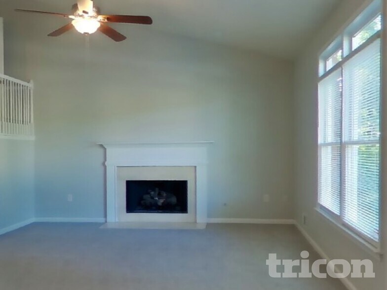 Building Photo - 1710 Hidden Shoals Dr SE