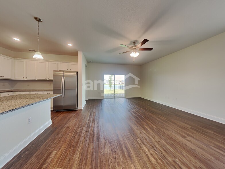 Building Photo - 105 Fornells Way