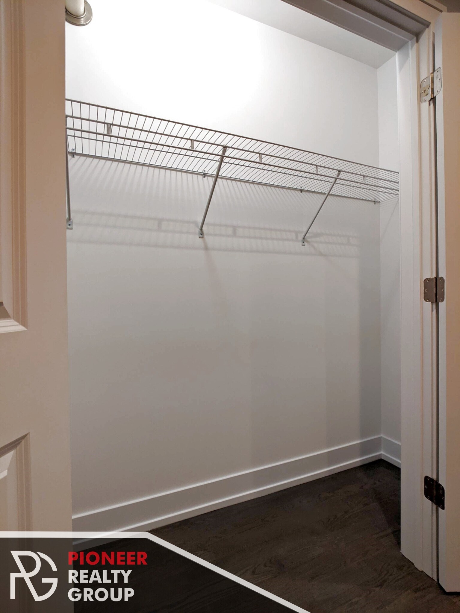 Building Photo - 1931 W Winona St