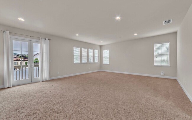 Building Photo - 612 Idlewood Pl