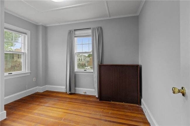 Building Photo - 58 Bedlow Ave