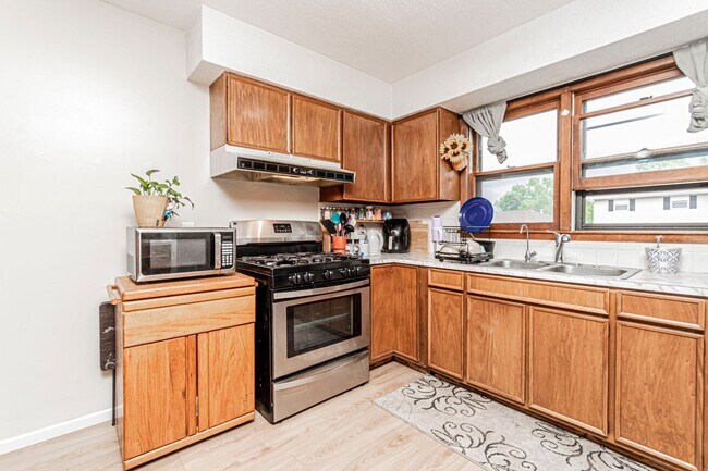 Building Photo - Please View 3D Virtual Walk-Through Before Scheduling a Showing