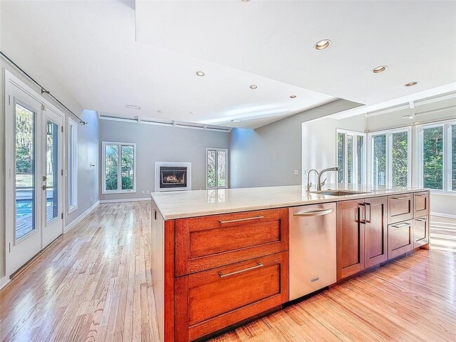 Building Photo - 1351 Willow Brk Dr