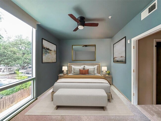 Building Photo - 1600 Barton Springs Rd