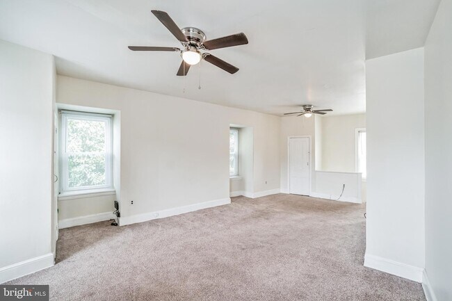 Building Photo - 4373 Cresson St