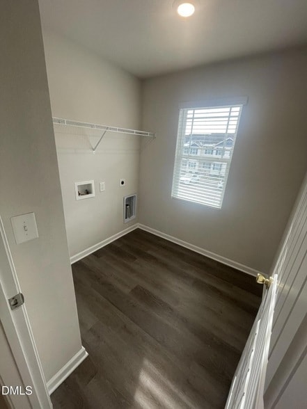 Building Photo - 2048 Wiggins Village Dr