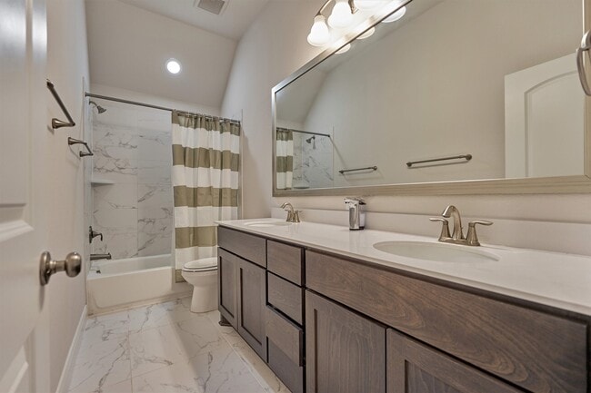 Building Photo - 15230 Tree Swallow Ct