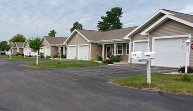 Building Photo - 334 Wallace St