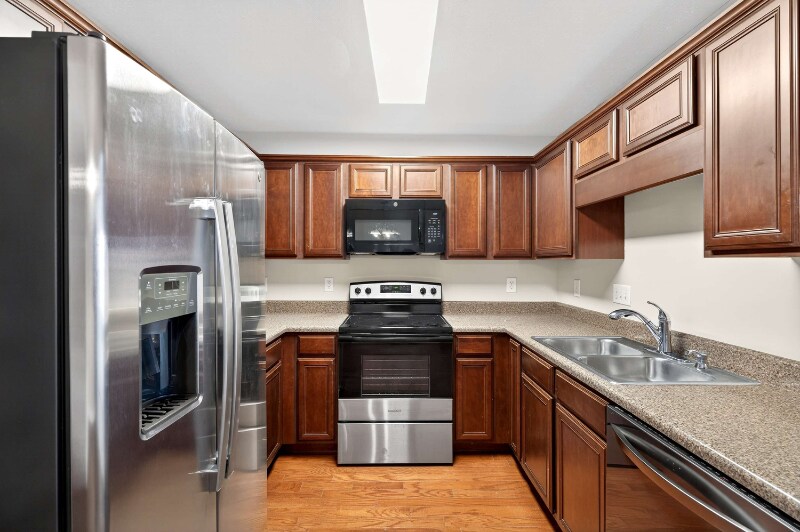 Building Photo - 1036 Harold Lee Dr