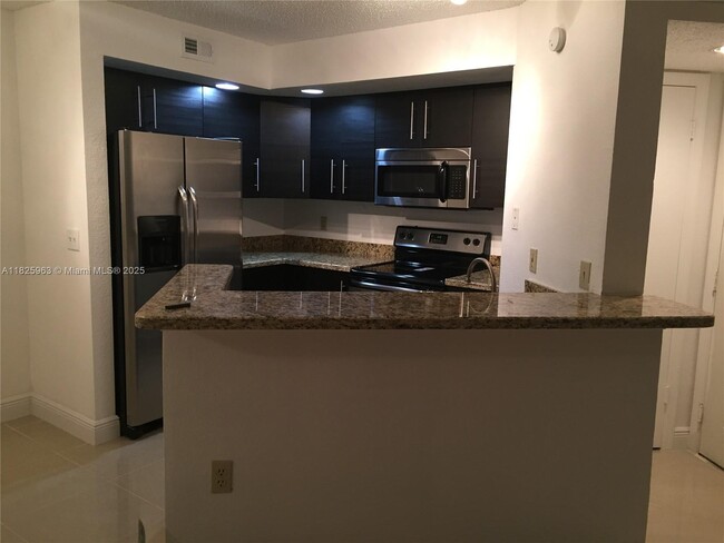Primary Photo - 13090 Vista Isles Dr