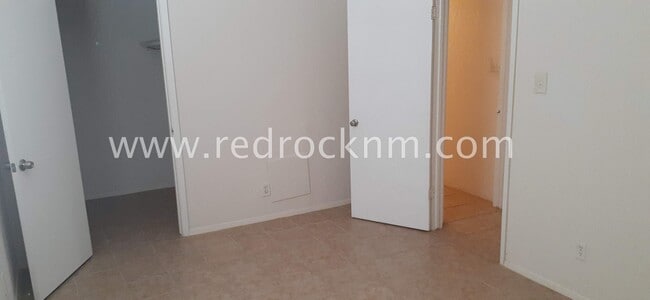Building Photo - 2800 Cerrillos Rd