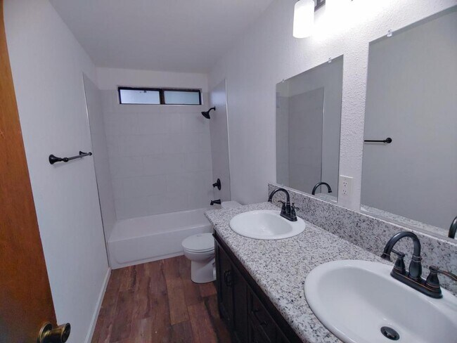 Building Photo - 6630 Topaz Dr