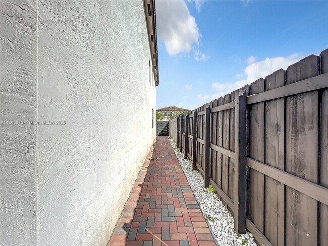 Building Photo - 11482 SW 238th Terrace