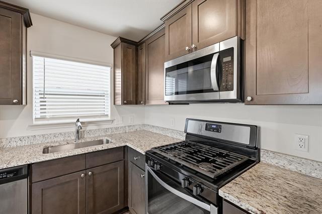 Building Photo - 13709 Roosevelt Arch Dr