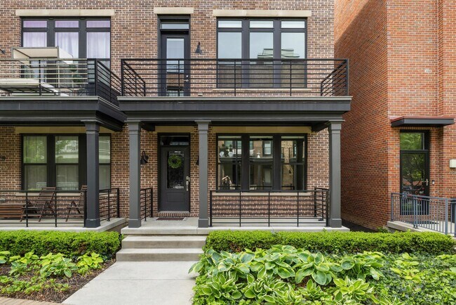 Building Photo - 293 Auden Ave