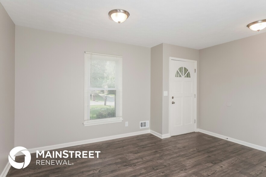 Building Photo - 6203 Big Ben Dr