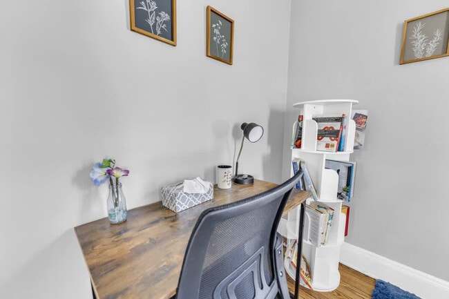 Building Photo - 2638 E 126th St