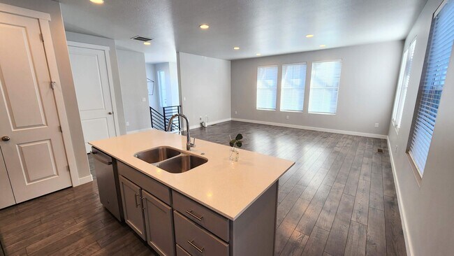 Building Photo - 2773 Tower Ml Wy