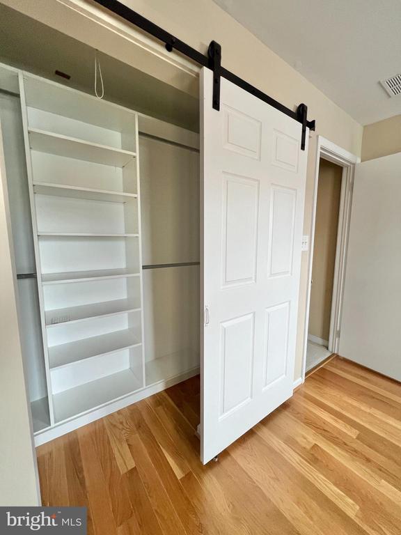 Building Photo - 5504 Woodlawn Manor Ct