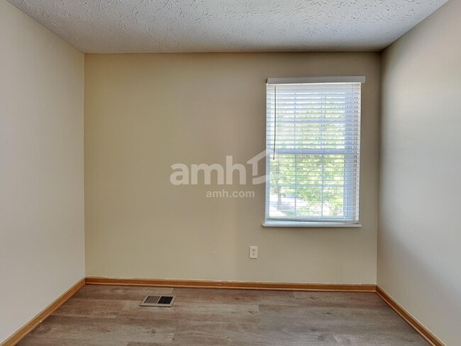 Building Photo - 2194 Dry Ridge Ct