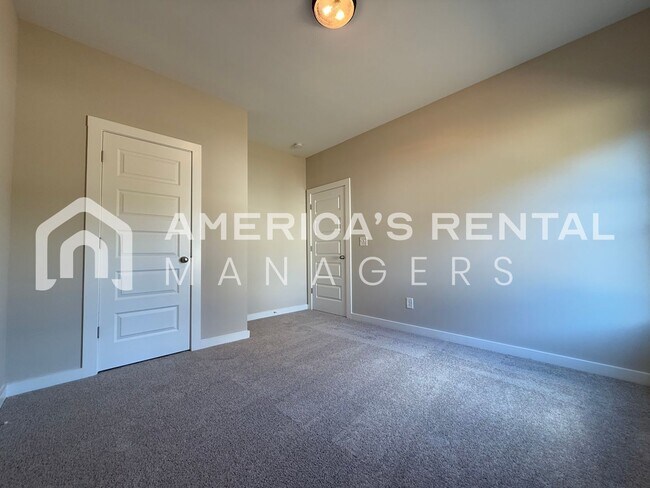 Building Photo - Home for rent in Riverside! Available to View Now!